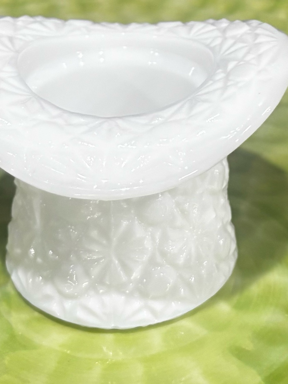 Fenton White Decorative Milk Glass
Button and Daisy design